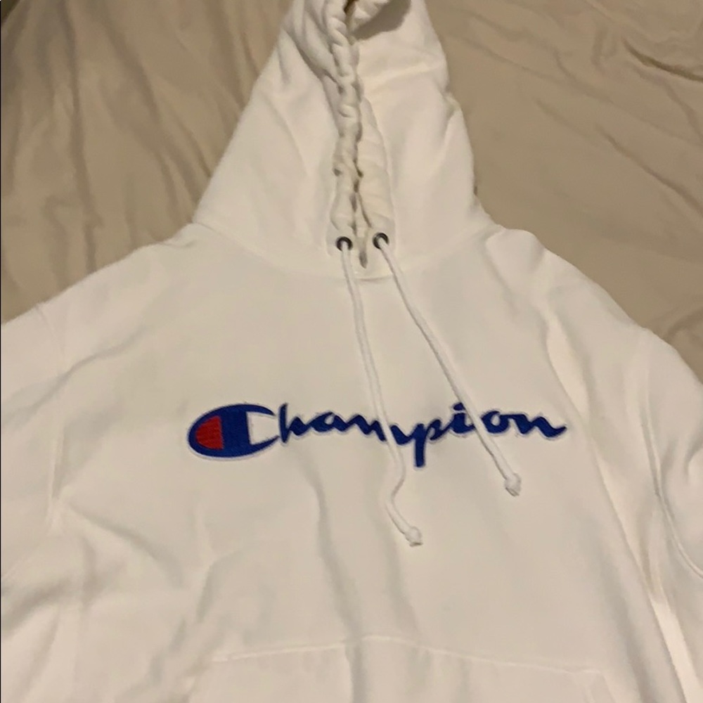 White champion sweatshirt